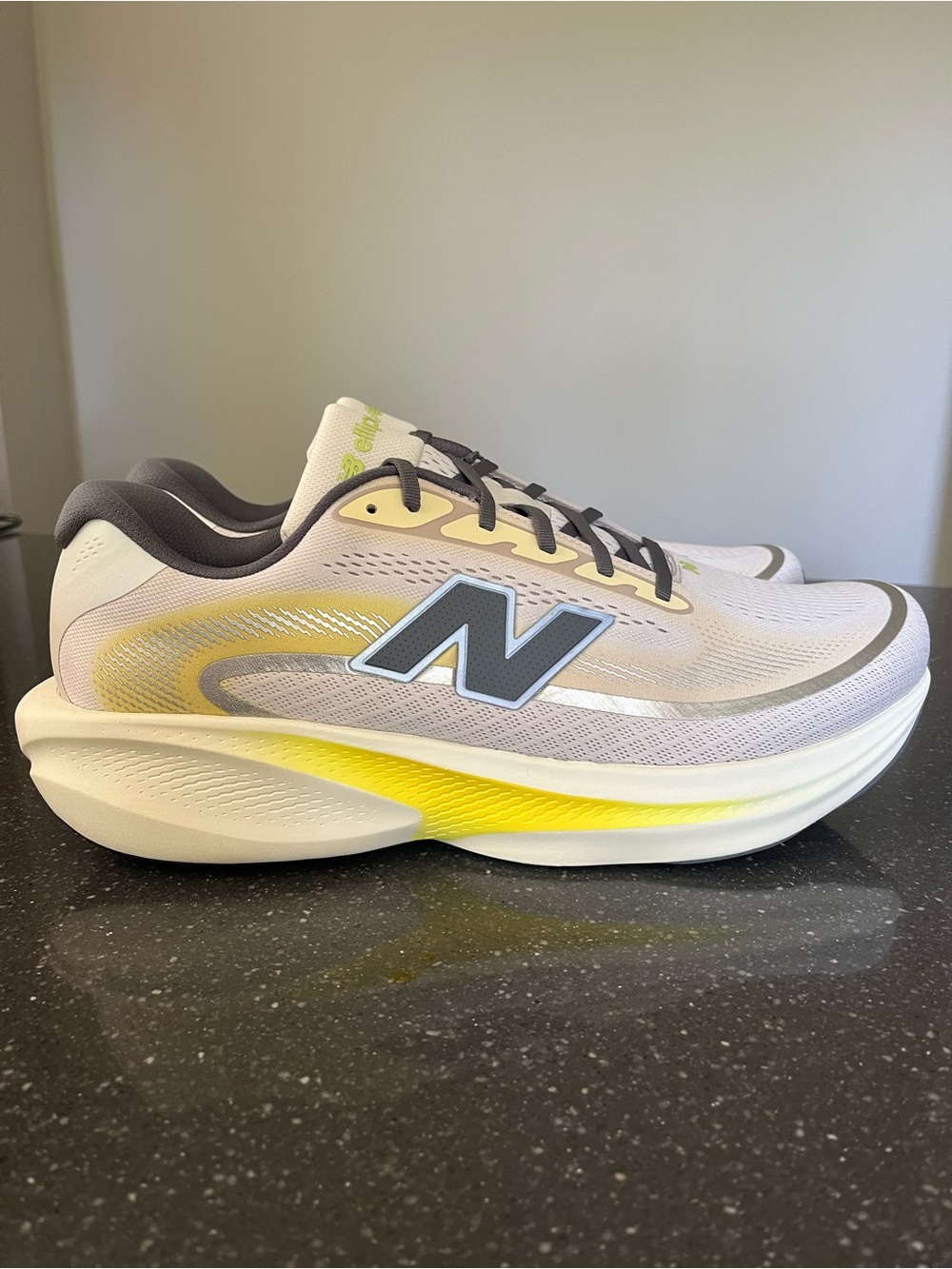 New Balance Ellipse Men’s White & Yellow Athletic Running Shoes Sz 14